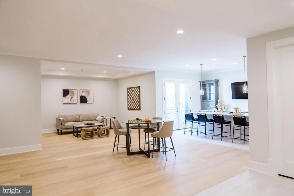 Photo of 1101 CLOVER DRIVE