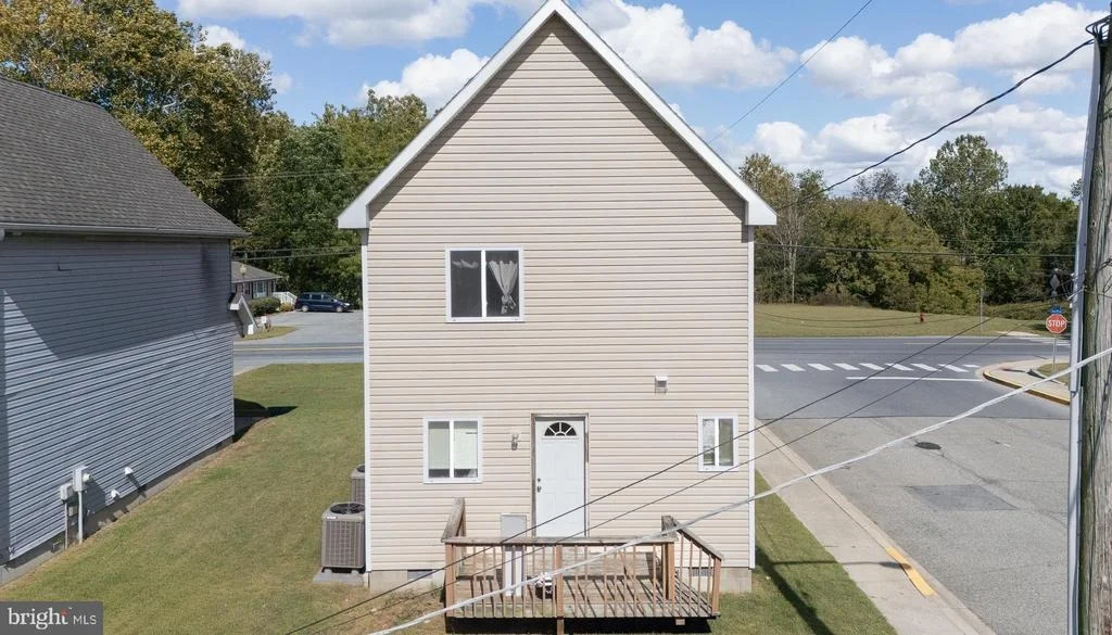 Photo of 1176 W 6TH STREET