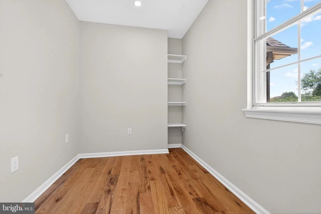 Photo of 9312 FOX RUN DRIVE