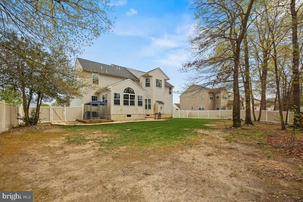 Photo of 205 HUNTINGDON DRIVE