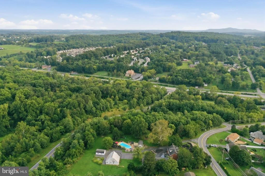 Photo of 5921 QUINN ROAD