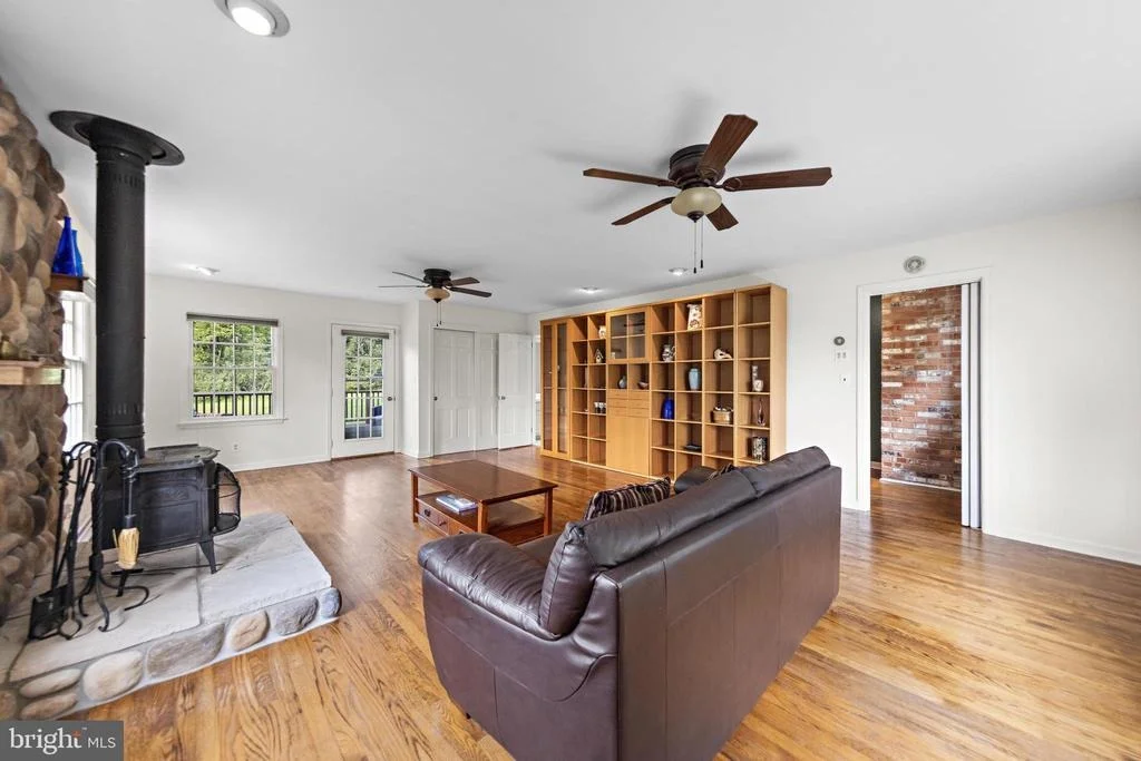 Photo of 186 FAIRVIEW ROAD