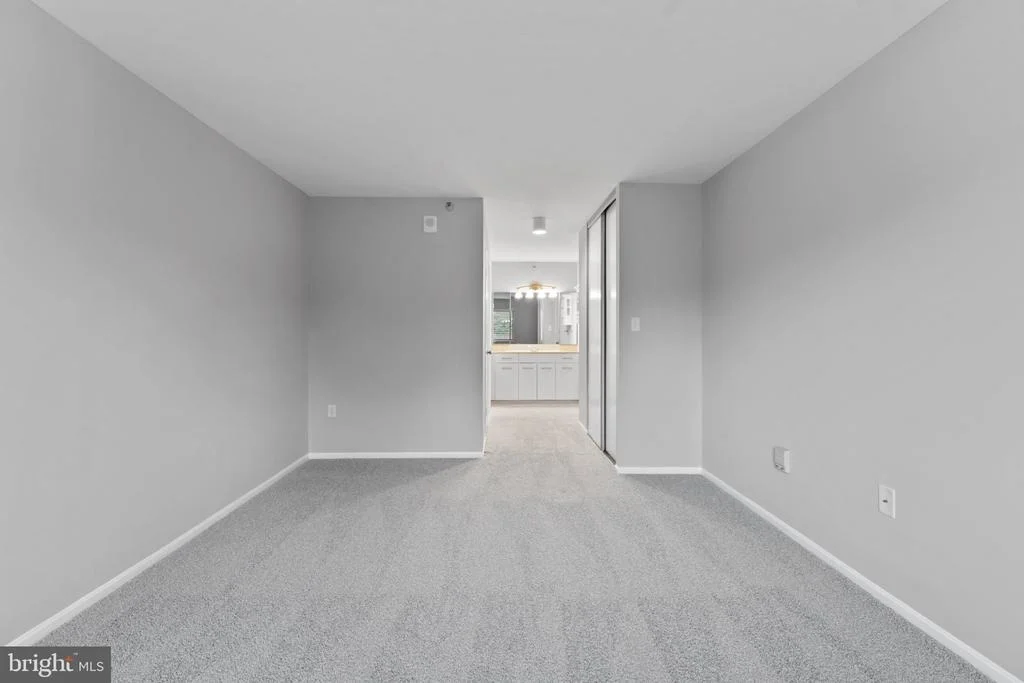 Photo of Unit 1401 at 15101 INTERLACHEN DRIVE