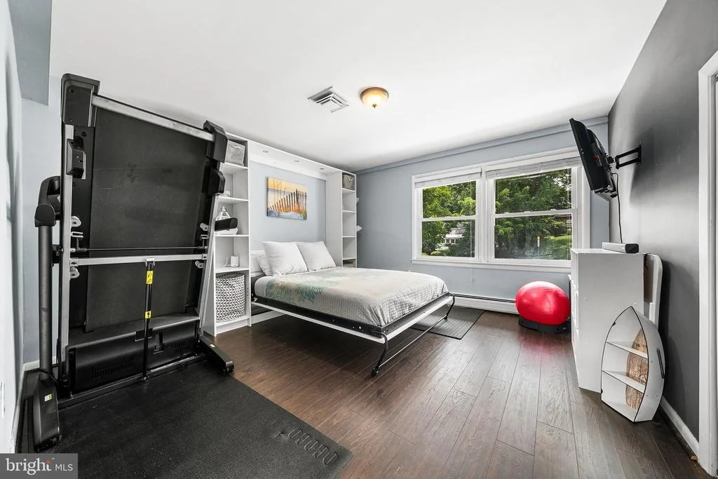 Photo of 1213 DALE DRIVE