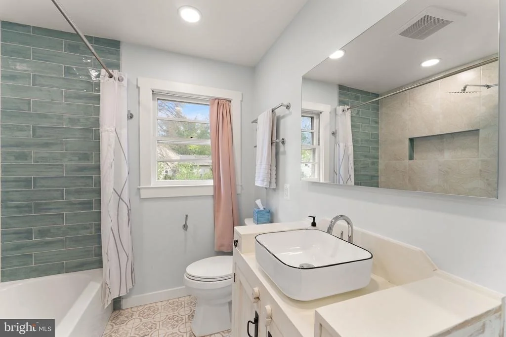 Photo of 4418 GILBERTSON ROAD