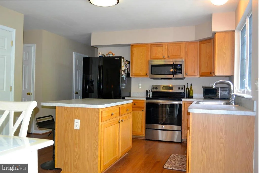 Photo of 1113 SAFFRON WAY