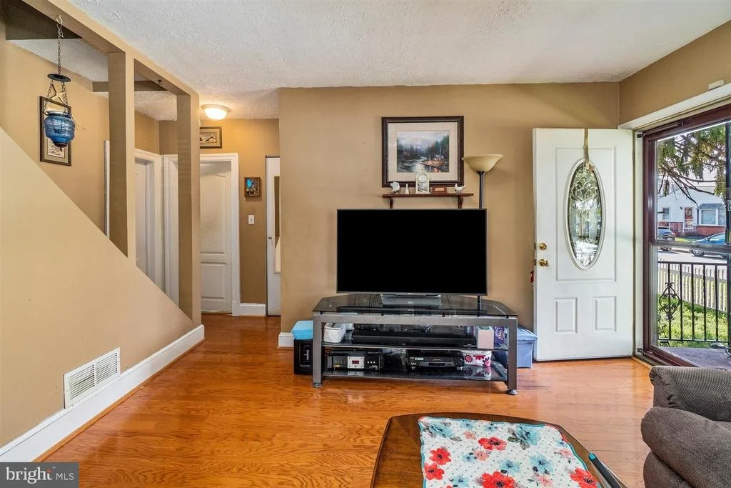 Photo of 110 DORIS AVENUE