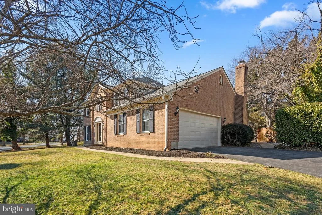 Photo of 4425 THORNHURST DRIVE