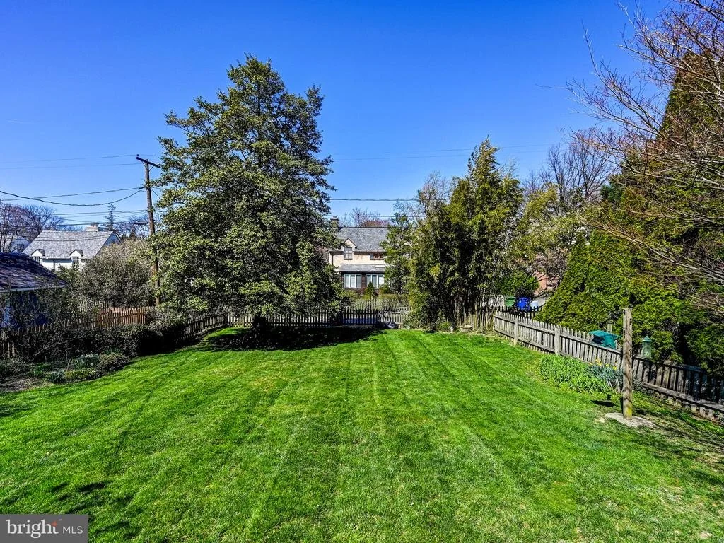 Photo of 326 SAINT DUNSTANS ROAD