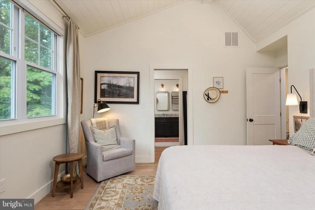 Photo of 934 N FOREST TRAIL