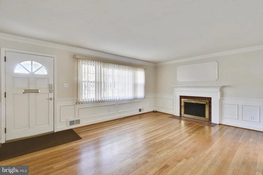 Photo of 5326 YORKTOWN BOULEVARD