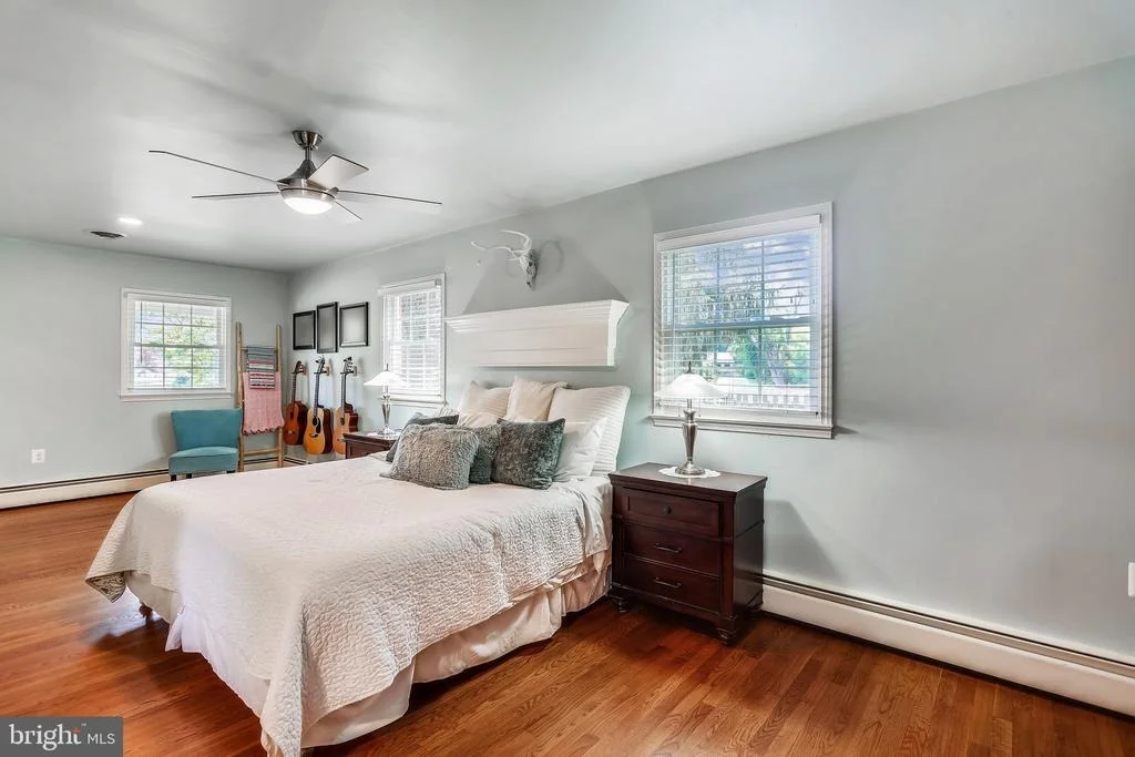 Photo of 24120 DOREEN DRIVE