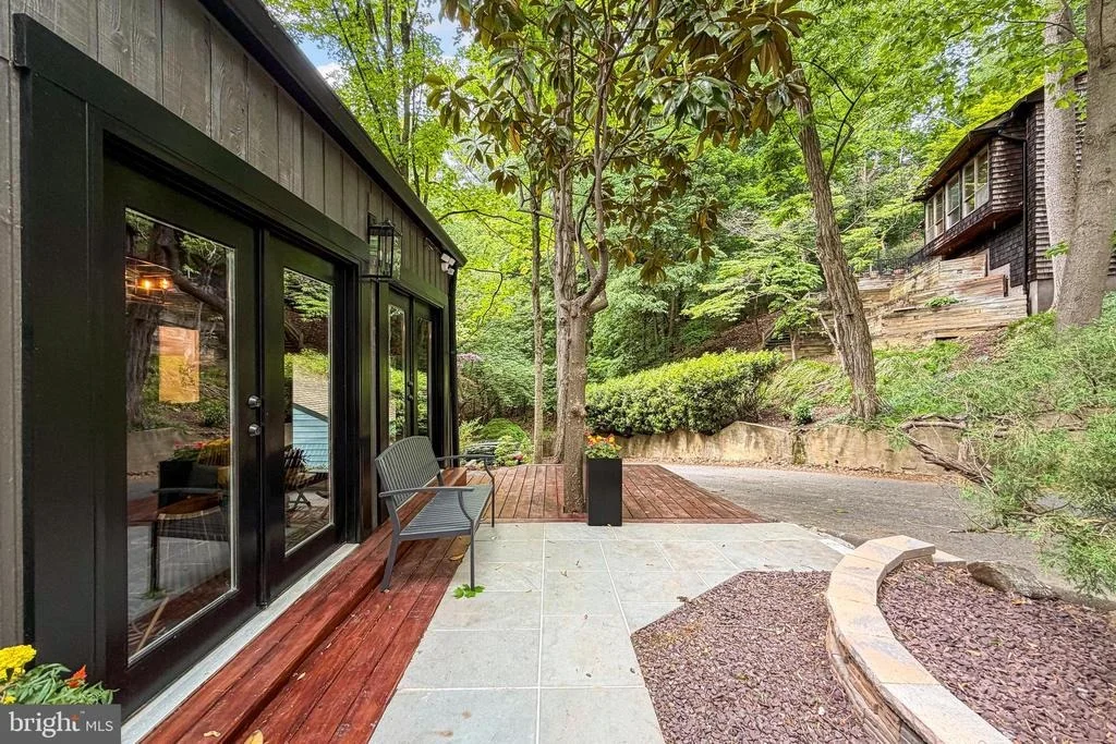 Photo of 2603 KLINGLE ROAD NW