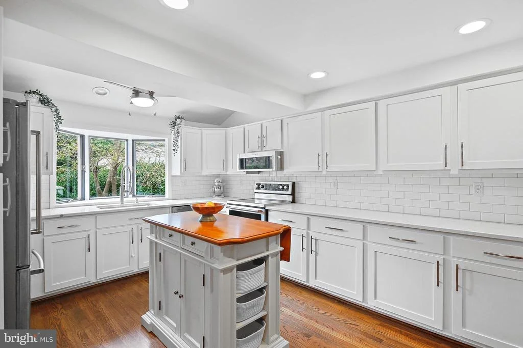 Photo of 6324 SUNHIGH PLACE