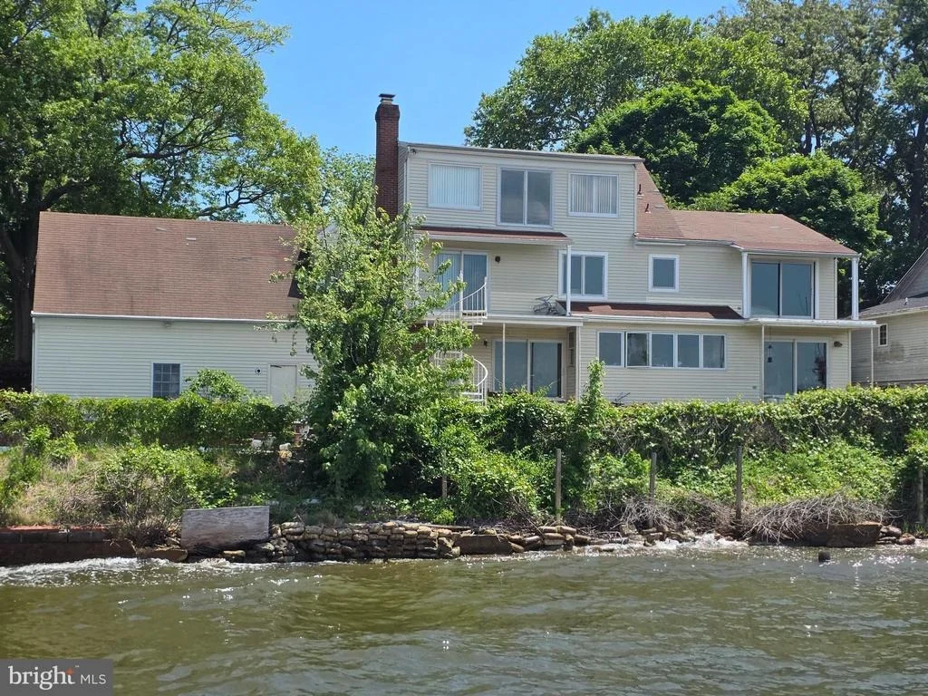 Photo of 145 EDGEWATER DRIVE