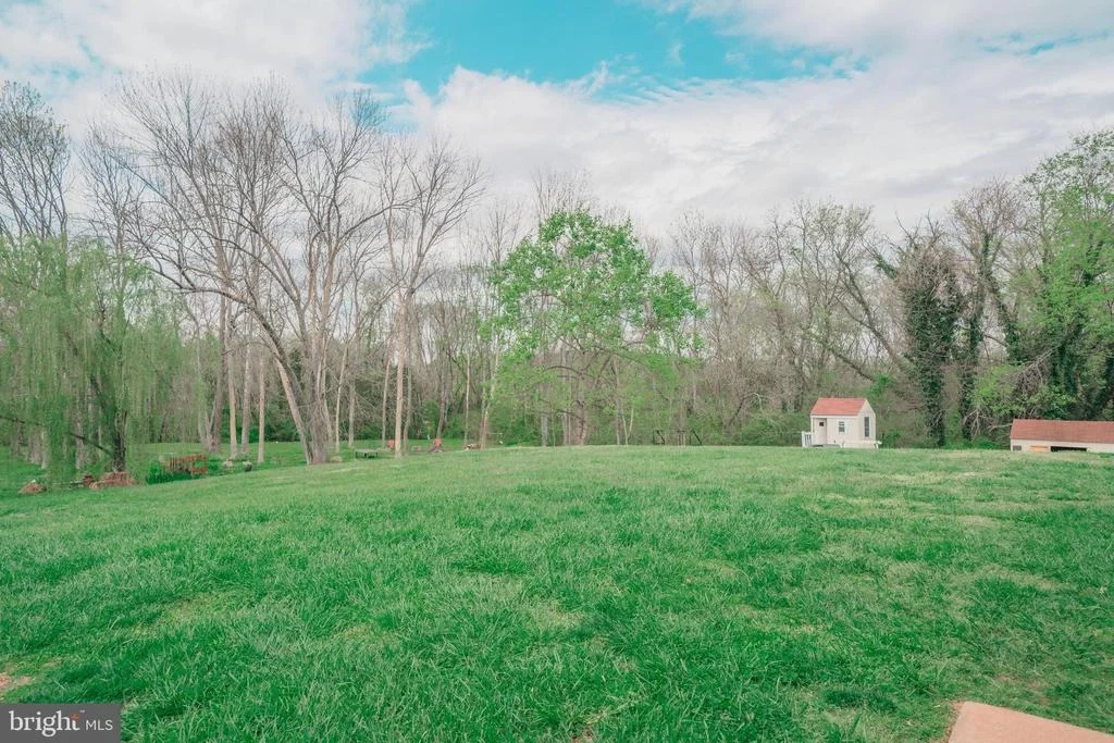 Photo of 15221 WOODCREST DRIVE