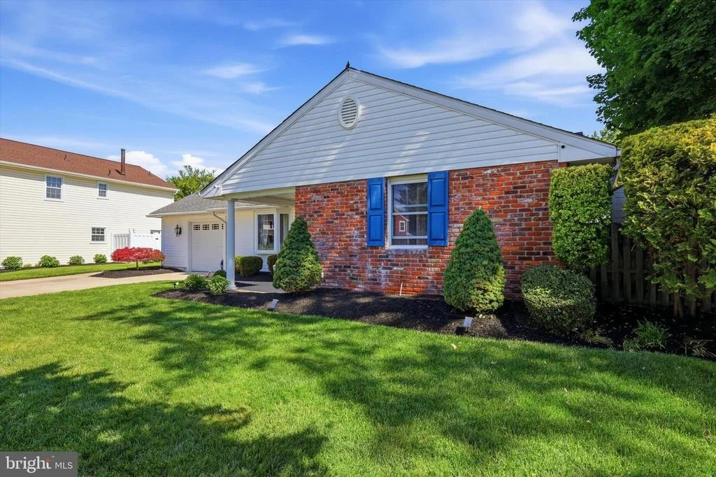 Photo of 4 BUNKER HILL ROAD