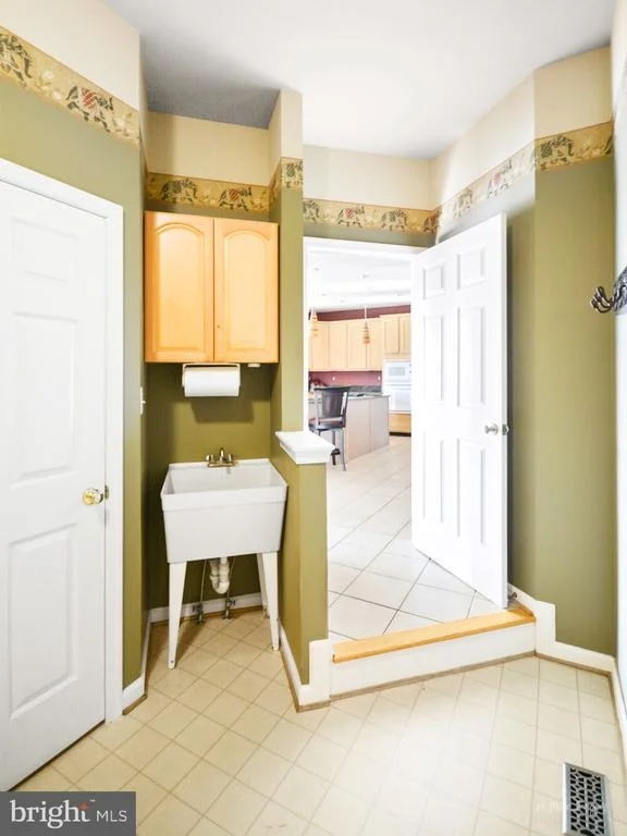 Photo of 1803 BLACK WALNUT COURT
