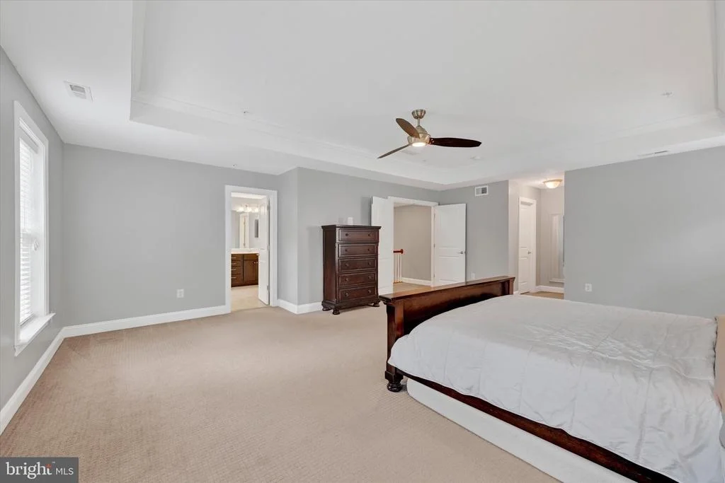 Photo of 7510 LEAFY TREE LANE