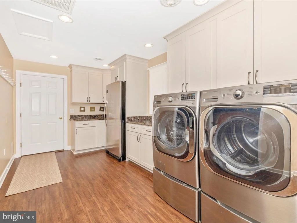 Photo of 6119 DAVIS ROAD
