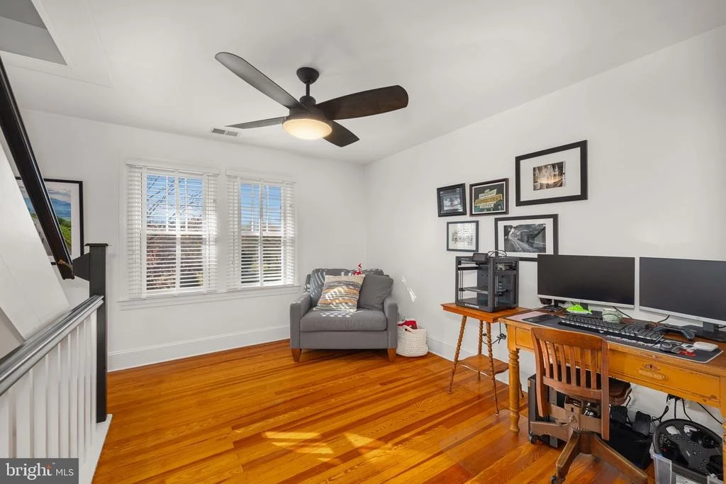 Photo of 1138 MAYO ROAD