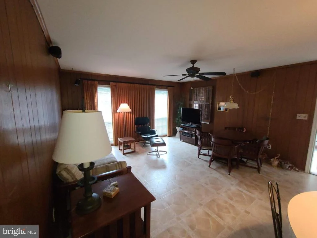Photo of 6133 SHERBORN LANE