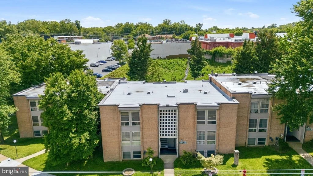 Photo of Unit 30122 at 2202 GREENERY LANE