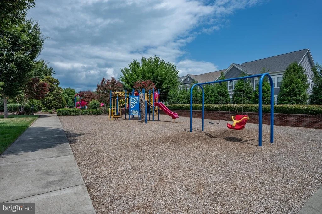 Photo of 1123 LONG FARM CIRCLE