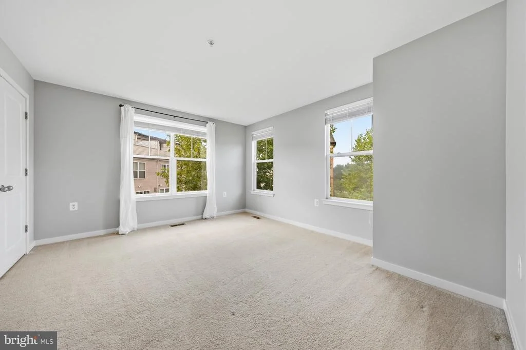 Photo of 1402 WHEYFIELD DRIVE