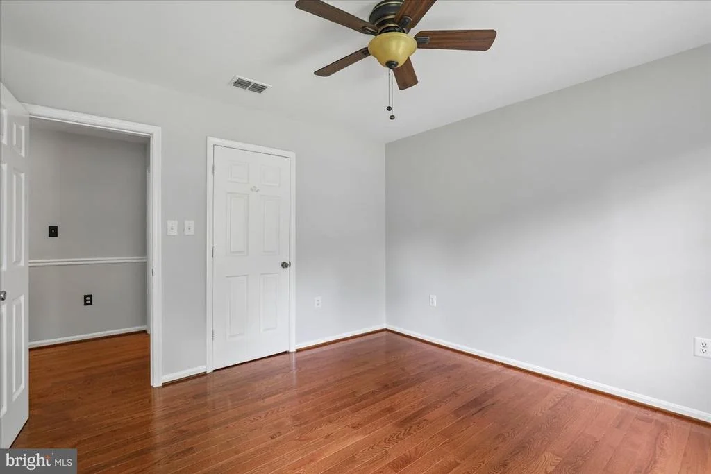 Photo of 8253 HONEYSUCKLE ROAD