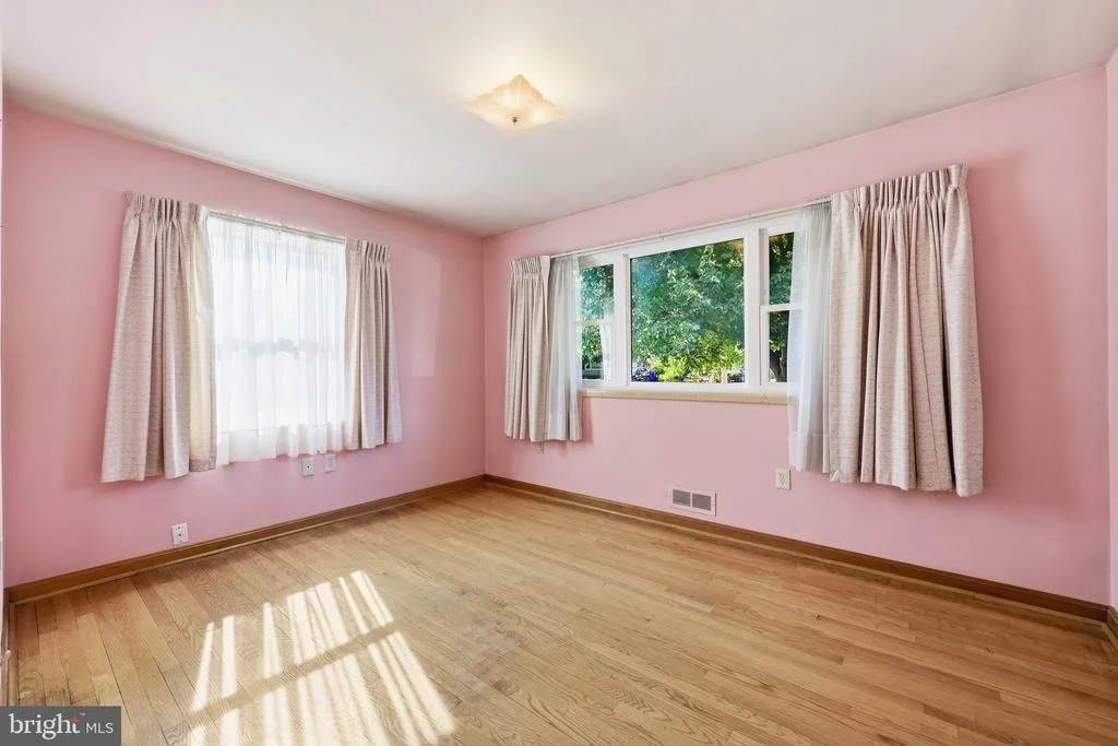 Photo of 114 FAIRVIEW AVENUE