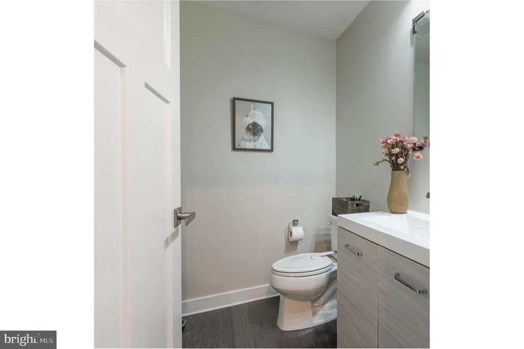 Photo of 405 POTOMAC VIEW PARKWAY
