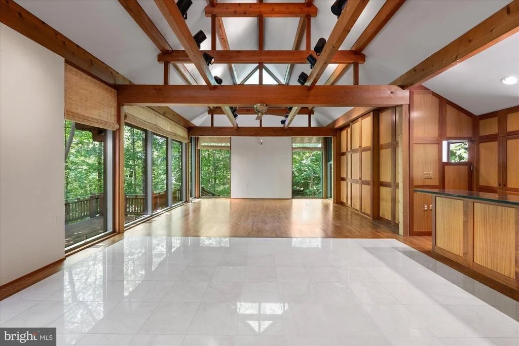 Photo of 7575 POTOMAC FALL ROAD