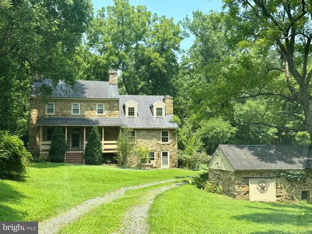 Photo of 39902 THOMAS MILL ROAD
