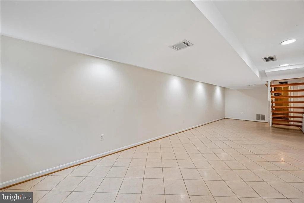 Photo of 8807 BELLS MILL ROAD