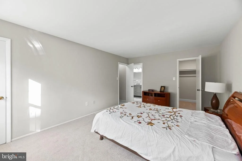 Photo of 312 STONEGATE DRIVE