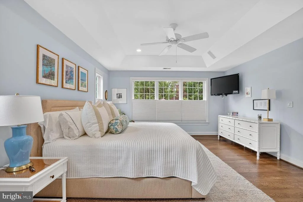 Photo of 4837 W STREET NW
