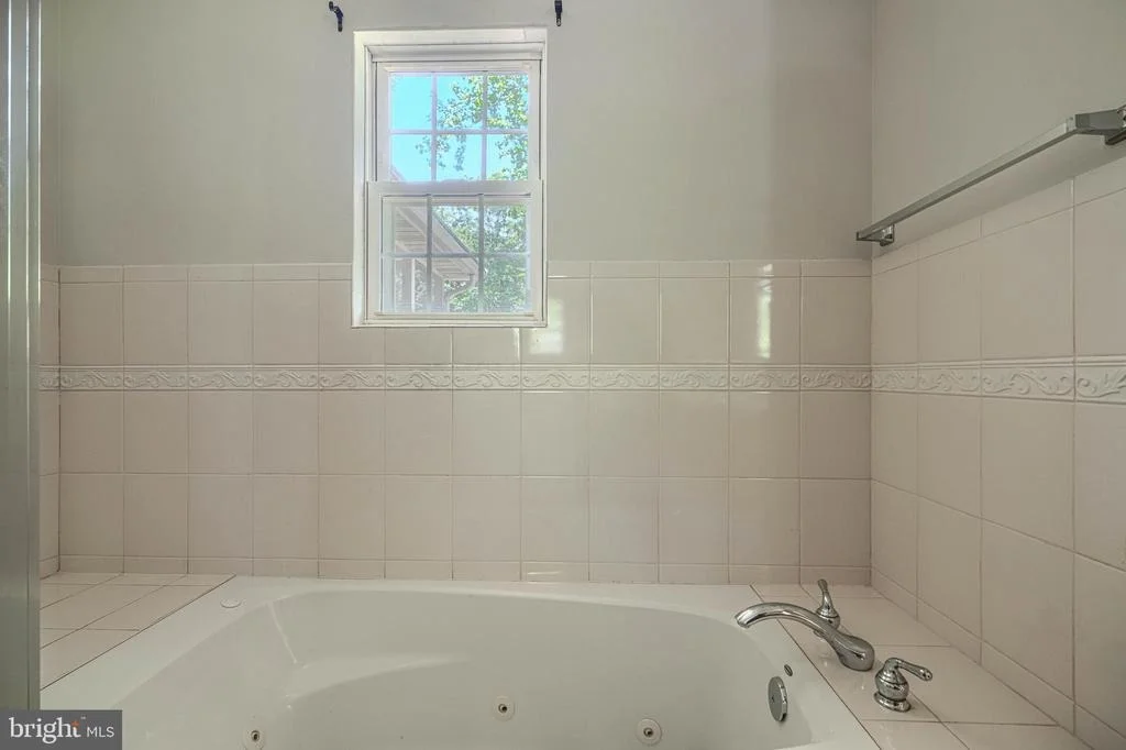 Photo of 1002 MIDVALE AVENUE