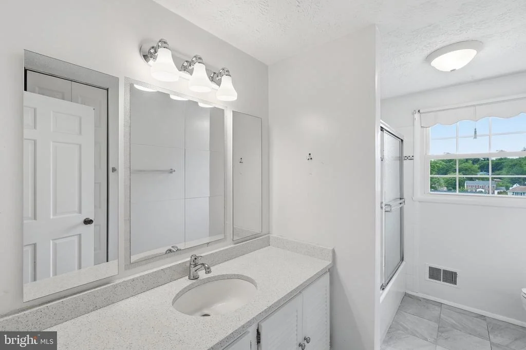 Photo of 12717 NORTHCLIFF ROAD