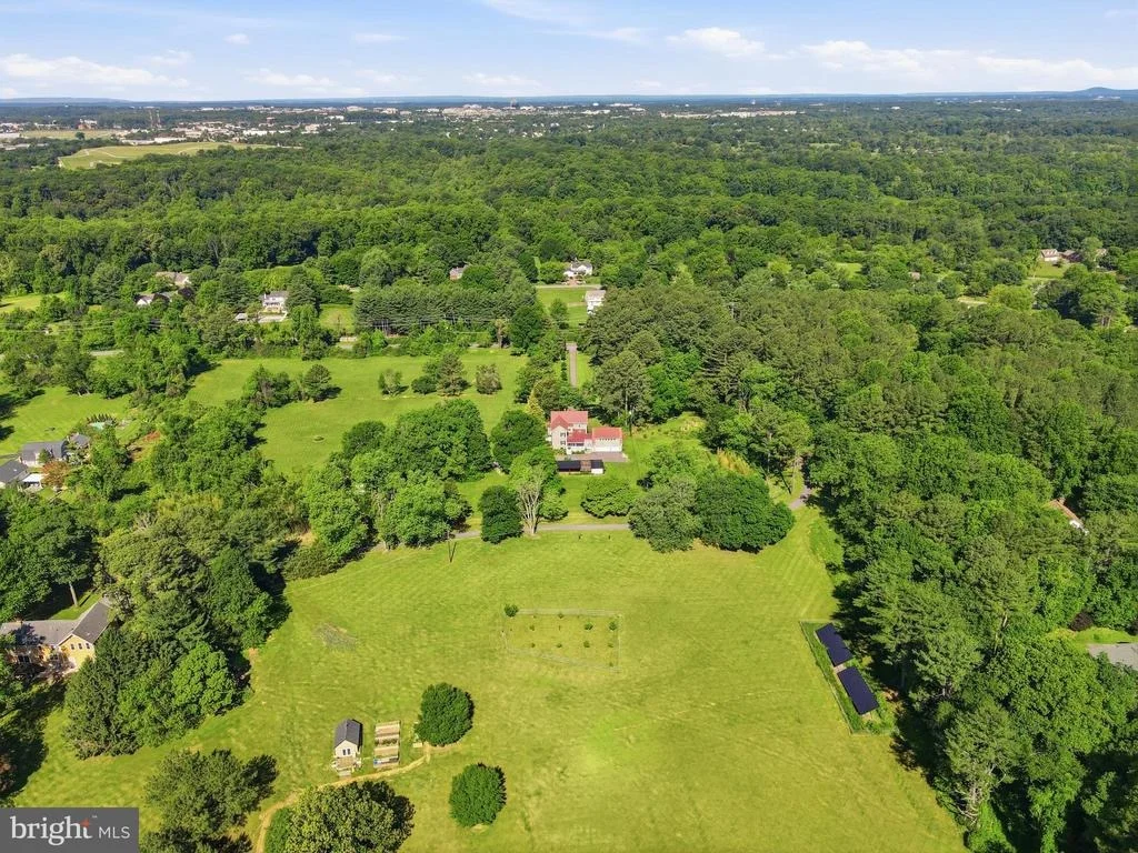 Photo of 15715 AVERY ROAD