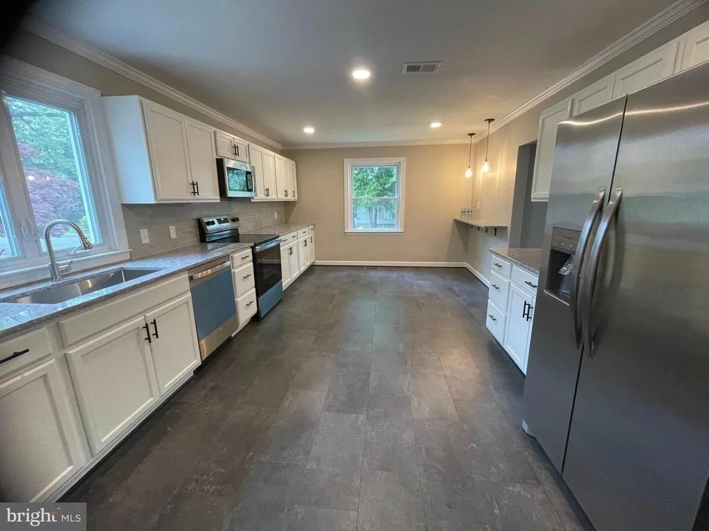 Photo of 401 FOREST VIEW