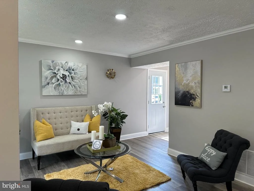 Photo of 7814 OUTING AVENUE