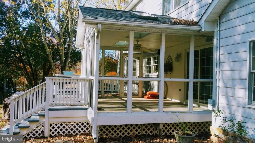 Photo of 1341 REDWOOD CIRCLE