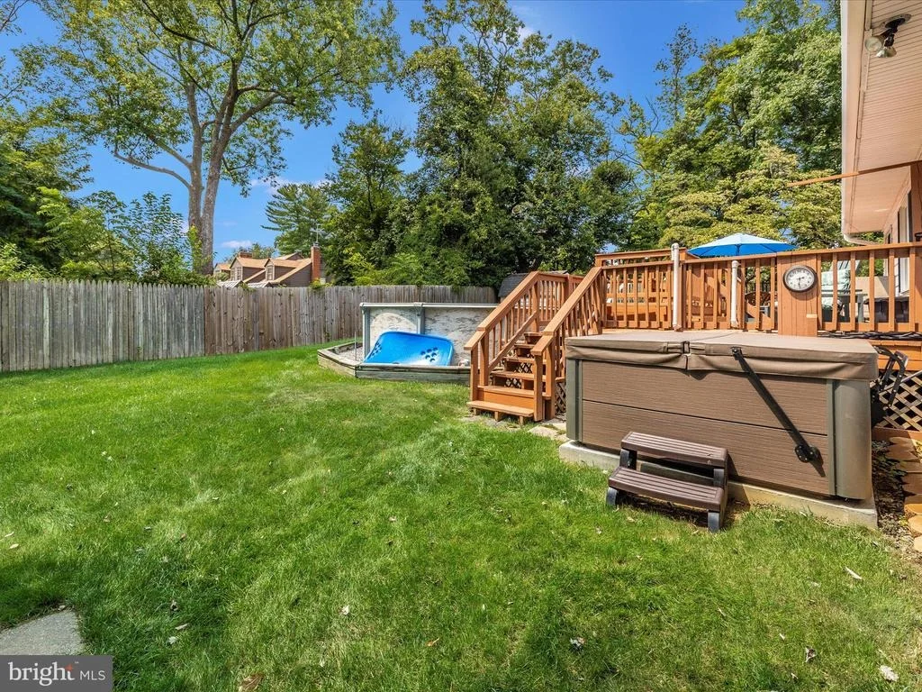 Photo of 11320 RAMBLING ROAD
