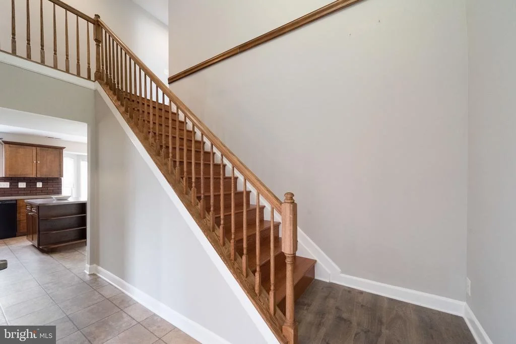 Photo of 8135 HIGHPOINT ROAD