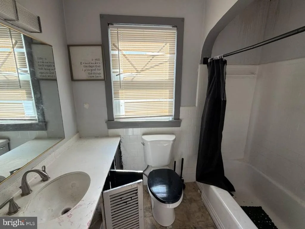 Photo of 205 CHARLES STREET