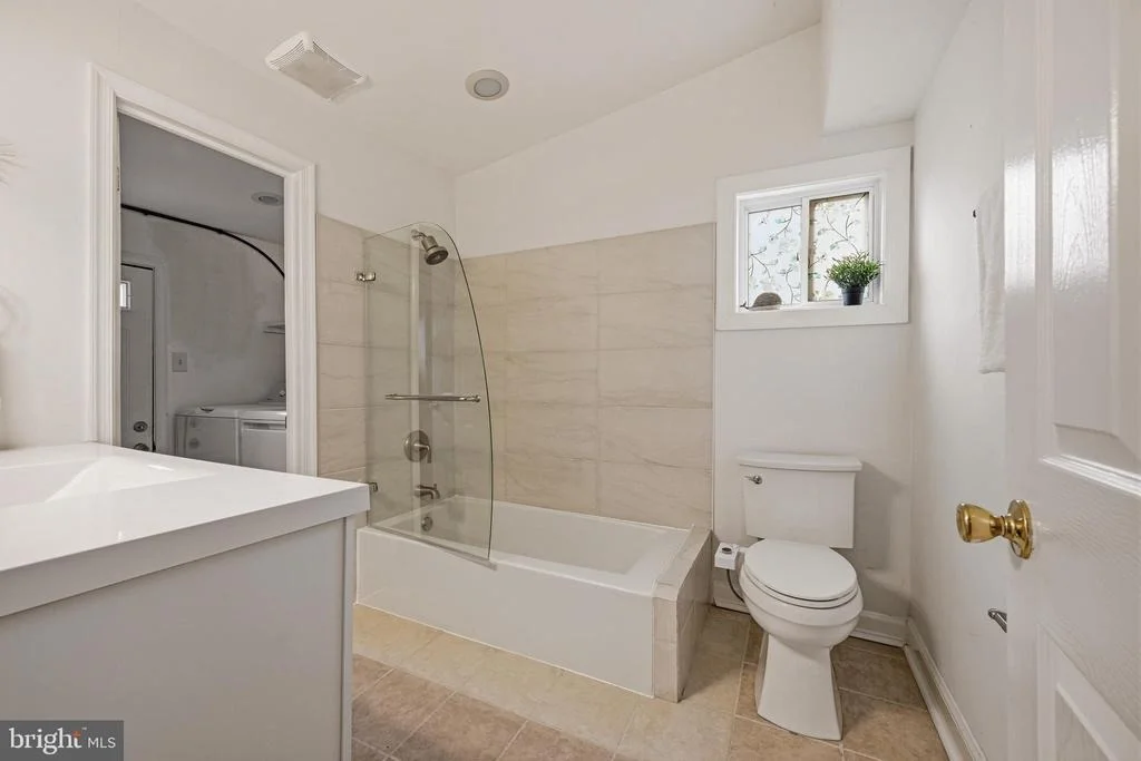 Photo of 1815 GLENARM ROAD
