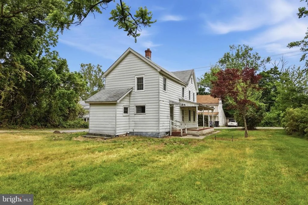 Photo of 523 HAY ROAD