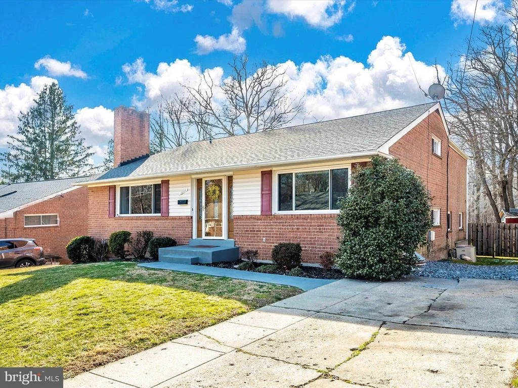 Photo of 13206 BLUHILL ROAD