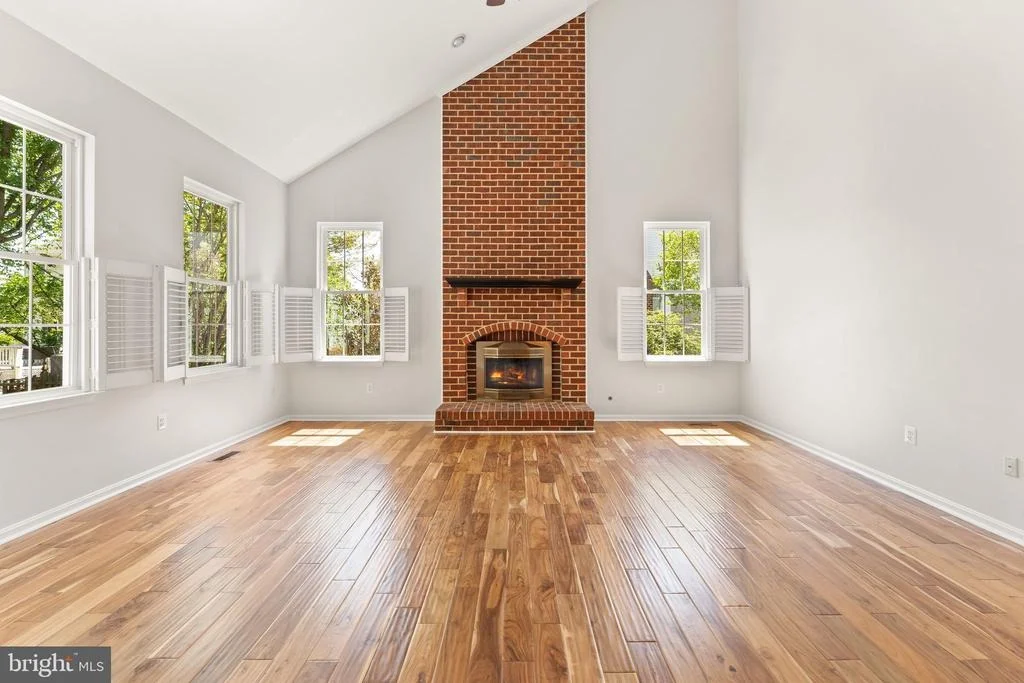 Photo of 817 KENNETH PLACE SE
